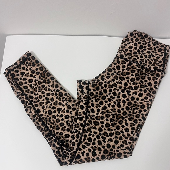 CorlorfulKoala Leopard Print Yoga Leggings XL extra large - Picture 2 of 3